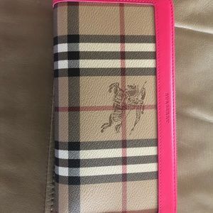 Burberry wallet